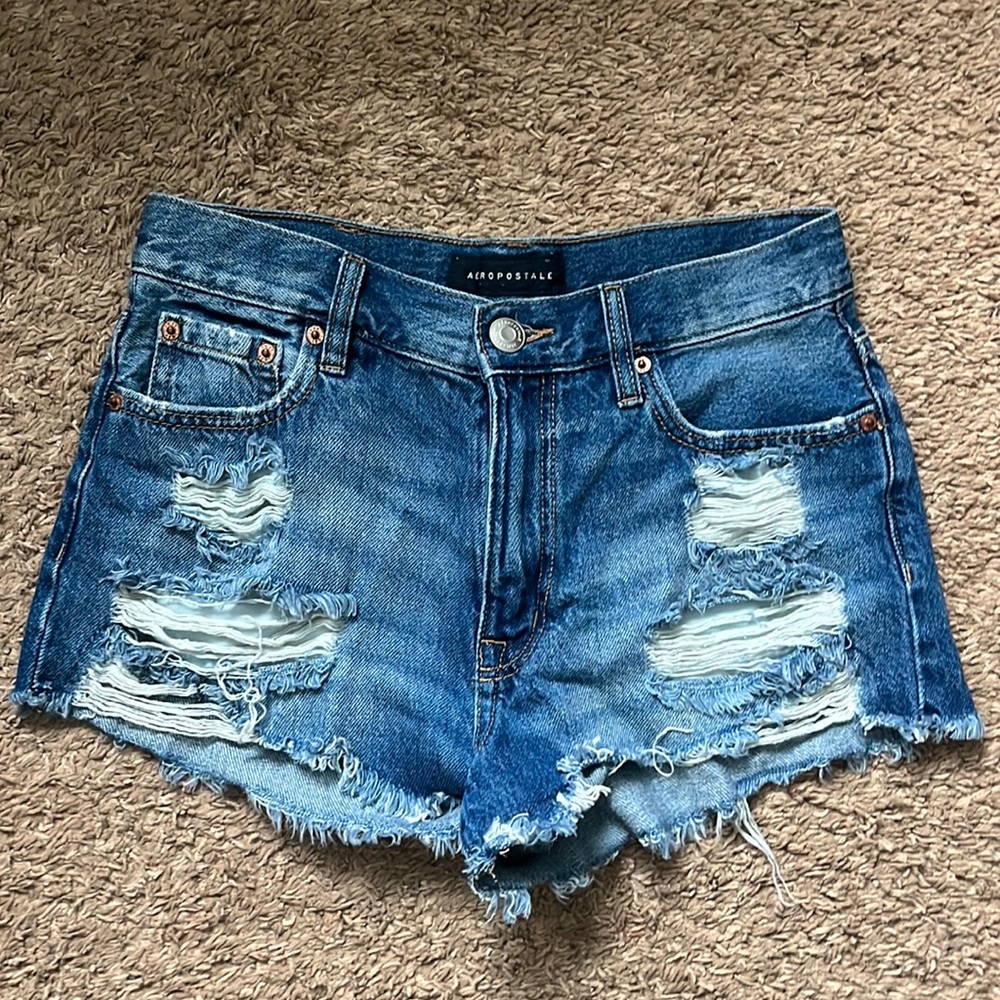 Aeropostale vintage high rise shorty in size 2